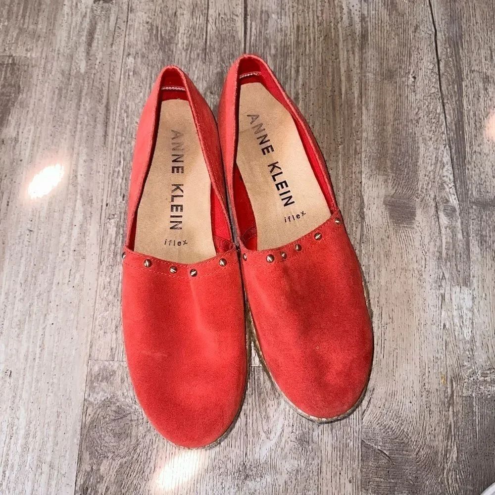Anne Klein Coral Kaily Espadrille Studded Memory Foam Flats EUC Size 10